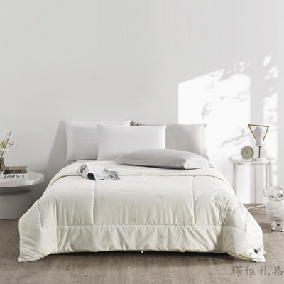 啄木鸟60全棉提花澳洲羊毛被